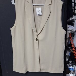 J. Jill Cream Sleeveless Vest